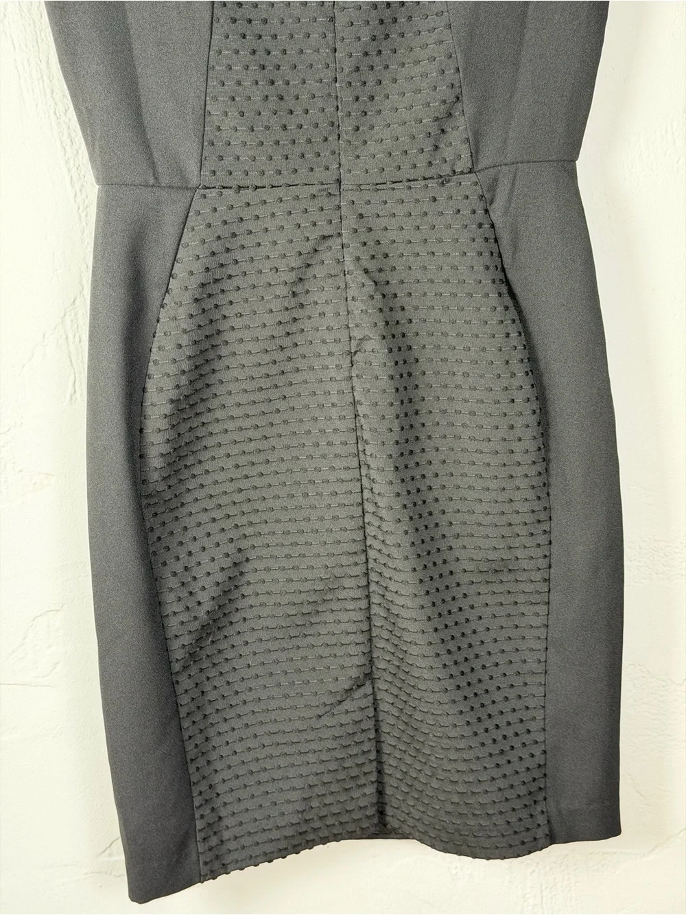 Banana Republic Black Textured Sheath Dress Professional and Classic-4P